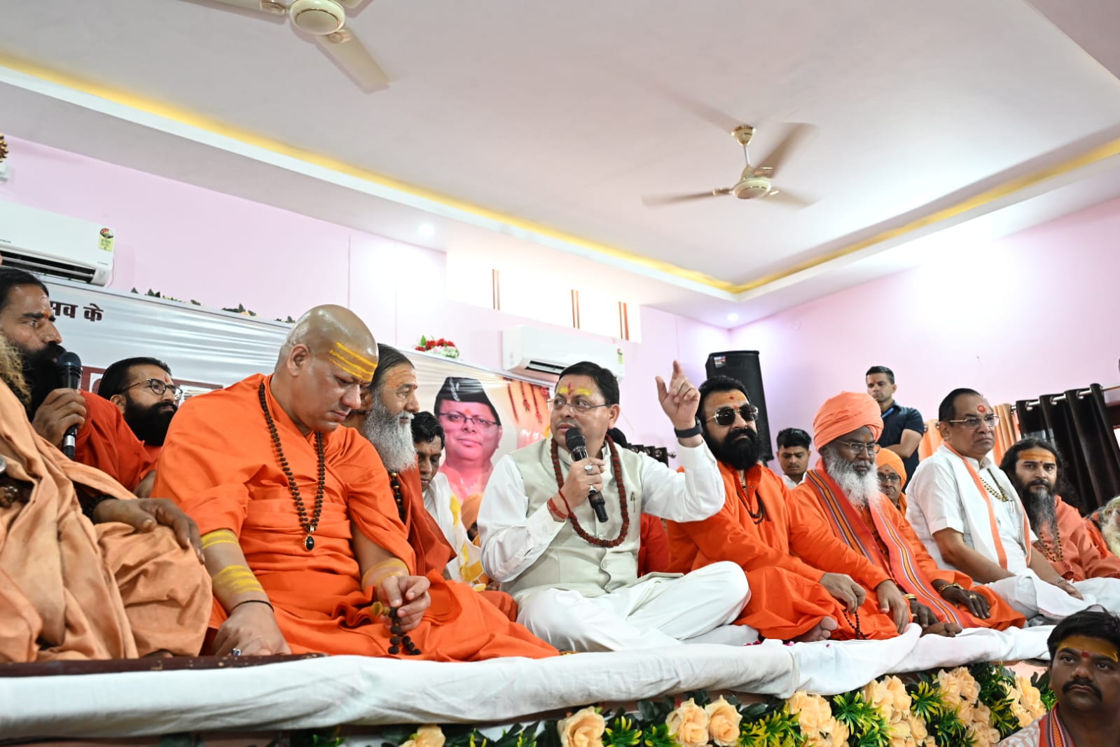 श्रीमद्भागवत कथा केवल धार्मिक आयोजन नहीं, बल्कि मानवता को आध्यात्मिक चेतना, नैतिक मूल्यों एवं जीवन के वास्तविक उद्देश्य से जोड़ने का माध्यम : सीएम
