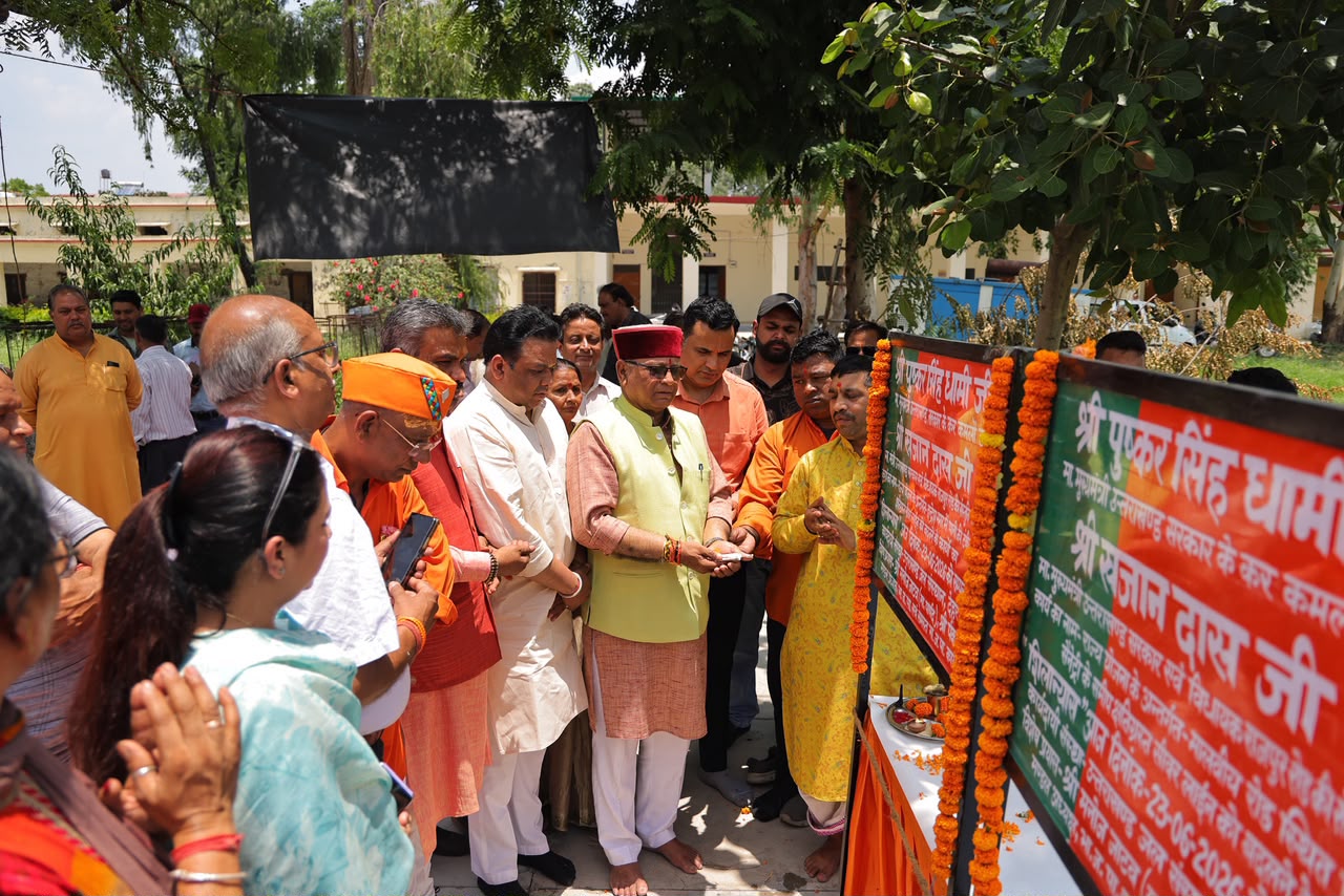 समाज कल्याण मंत्री ने किया 1.14 करोड़ से अधिक योजनाओ का भुमि पूज, शीघ्र होगा 28.06 करोड से सम्पूर्ण इन्द्रेश नगर वार्ड की सीवर लाइनो का कायाकल्प